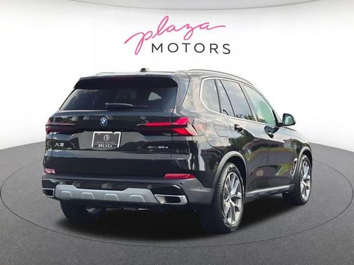 Black Sapphire Metallic 2026 BMW X5 PHEV xDrive50e