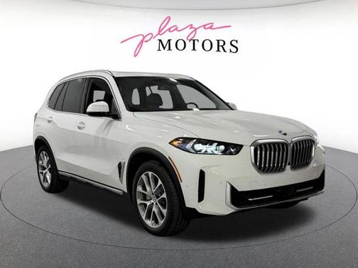 Alpine White 2026 BMW X5 PHEV xDrive50e