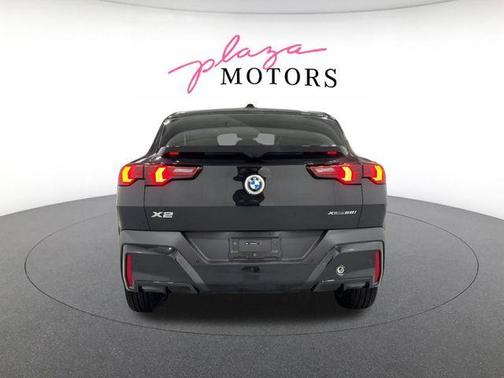 Black Sapphire Metallic 2026 BMW X2 xDrive28i