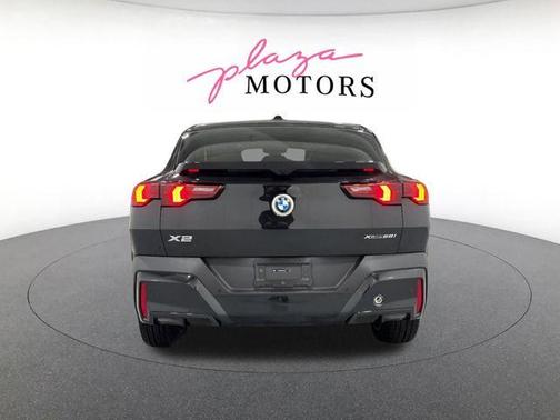 Black Sapphire Metallic 2026 BMW X2 xDrive28i