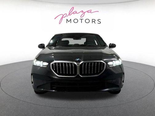 Dark Graphite Metallic 2026 BMW 530 i xDrive