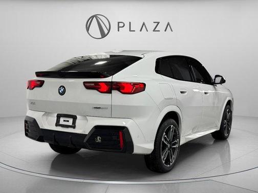 2026 BMW X2 xDrive28i