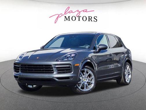 Quartzite Metallic 2019 Porsche Cayenne Base