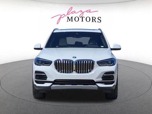 Alpine White 2022 BMW X5 PHEV xDrive45e