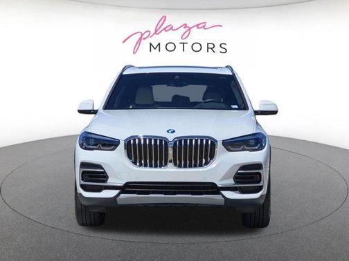 Alpine White 2022 BMW X5 PHEV xDrive45e