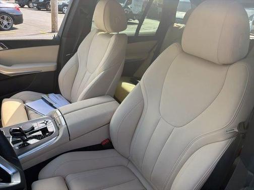 Alpine White 2022 BMW X5 PHEV xDrive45e