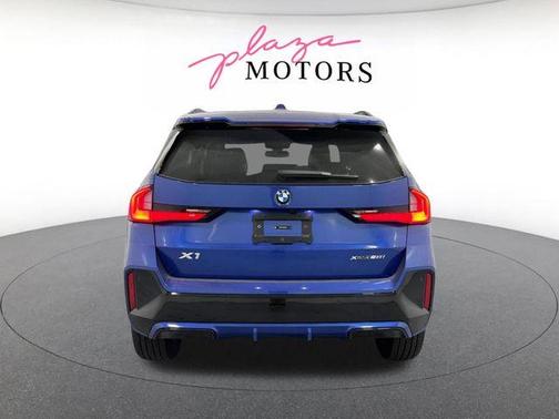 Portimao Blue Metallic 2026 BMW X1 xDrive28i
