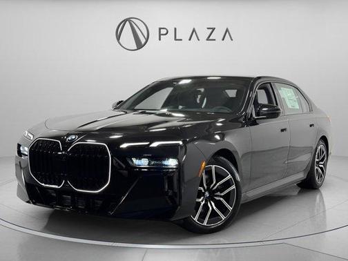 Black Sapphire Metallic 2026 BMW i7 XDrive60
