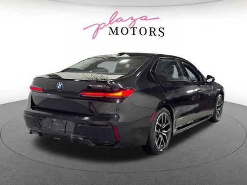 Black Sapphire Metallic 2026 BMW i7 XDrive60
