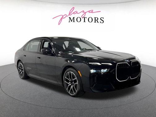 Black Sapphire Metallic 2026 BMW i7 XDrive60