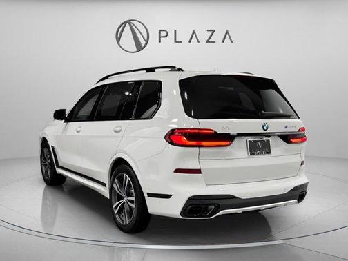 Alpine White 2026 BMW X7 M60i