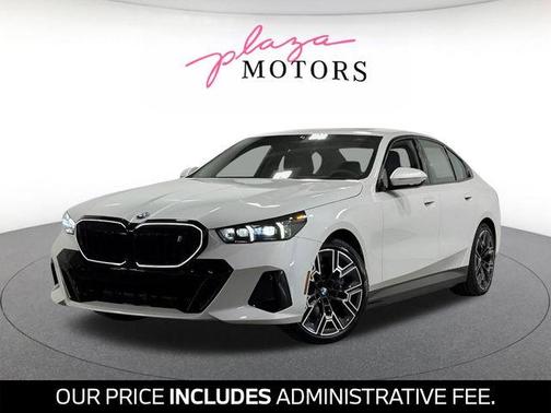 Mineral White Metallic 2026 BMW i5 xDrive40