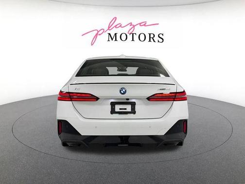 2026 BMW i5 xDrive40