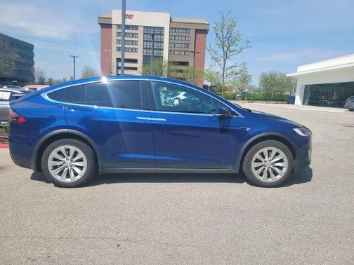 Deep Blue Metallic 2019 Tesla Model X Long Range