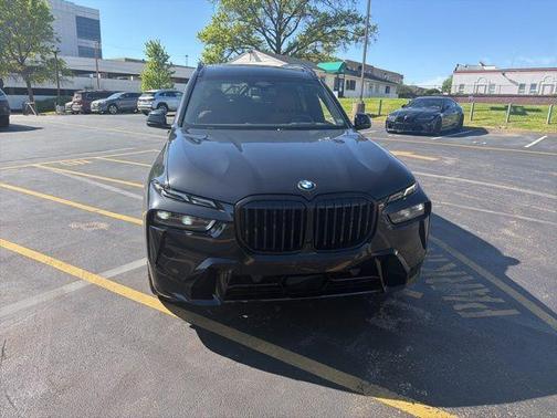 Black Sapphire Metallic 2024 BMW X7 xDrive40i