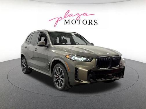 Manhattan Green Metallic 2026 BMW X5 xDrive40i