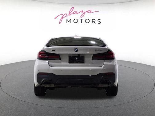 Alpine White 2023 BMW 540 i xDrive