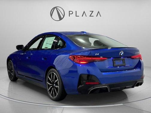 Portimao Blue Metallic 2026 BMW i4 Gran Coupe xDrive40