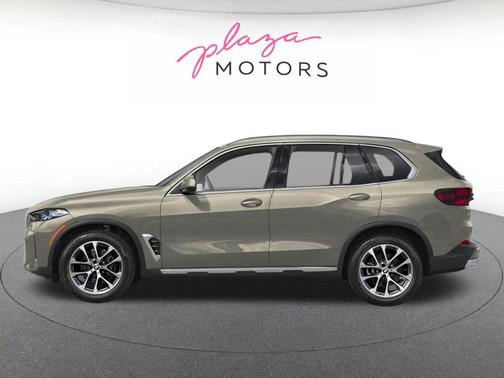 Manhattan Green Metallic 2026 BMW X5 xDrive40i