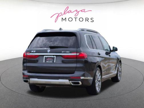 Dark Graphite Metallic 2022 BMW X7 xDrive40i