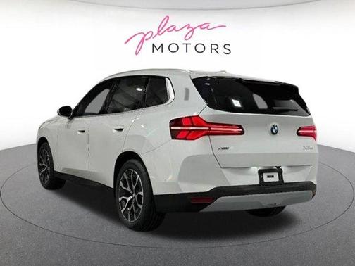 Mineral White Metallic 2026 BMW X3 30 xDrive