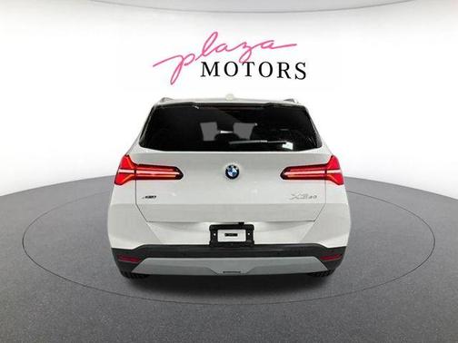 Mineral White Metallic 2026 BMW X3 30 xDrive