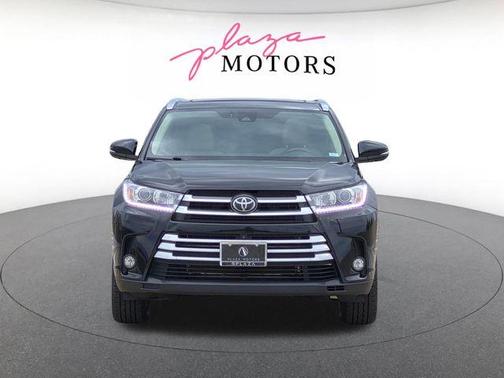 Midnight Black Metallic 2018 Toyota Highlander Limited Platinum