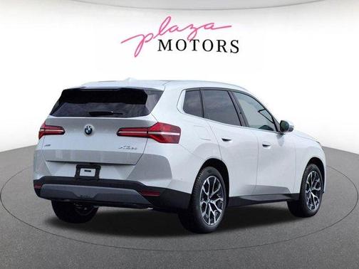Mineral White Metallic 2026 BMW X3 30 xDrive
