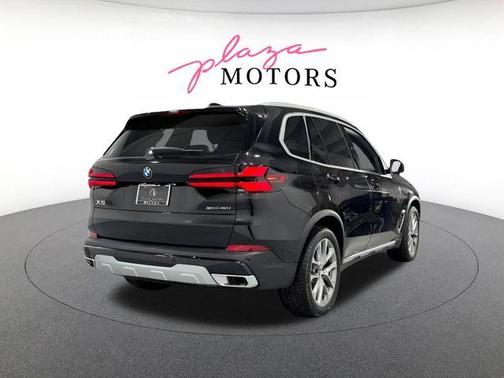 Black Sapphire Metallic 2026 BMW X5 xDrive40i