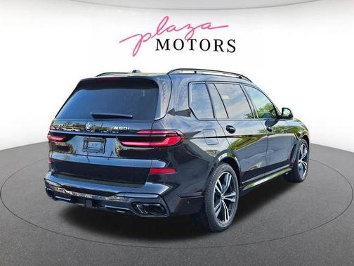Black Sapphire Metallic 2026 BMW X7 M60i