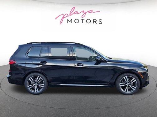 Black Sapphire Metallic 2026 BMW X7 M60i