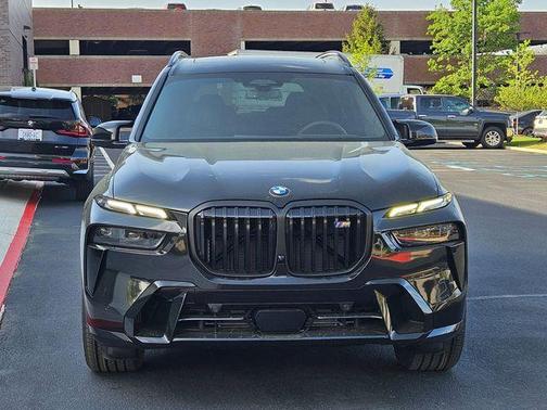 Black Sapphire Metallic 2026 BMW X7 M60i