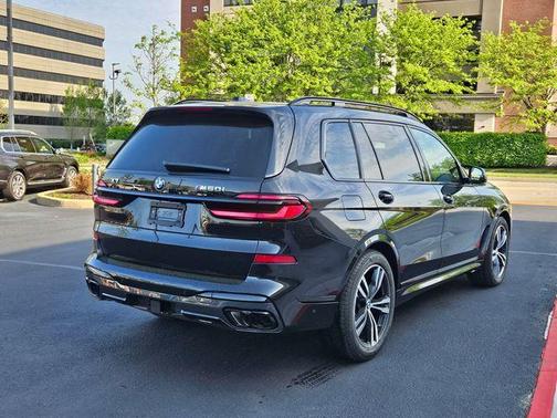 Black Sapphire Metallic 2026 BMW X7 M60i
