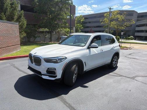 Alpine White 2021 BMW X5 xDrive40i