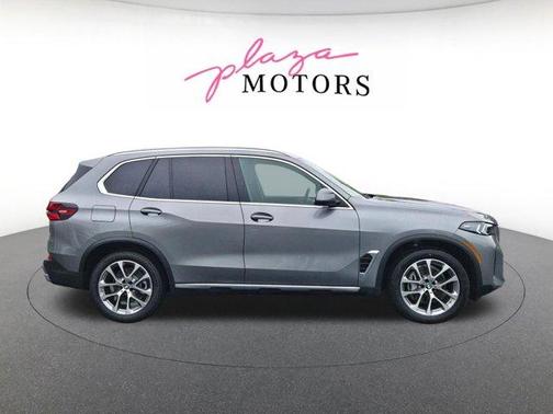Gray Metallic 2026 BMW X5 xDrive40i