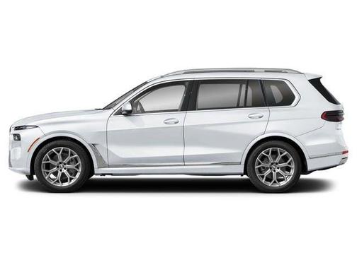 Mineral White Metallic 2026 BMW X7 xDrive40i