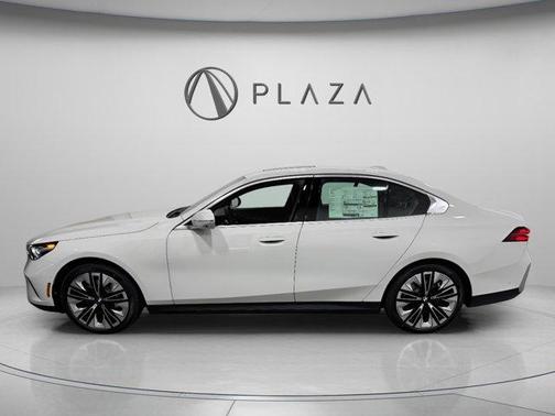 2026 BMW 530 i xDrive