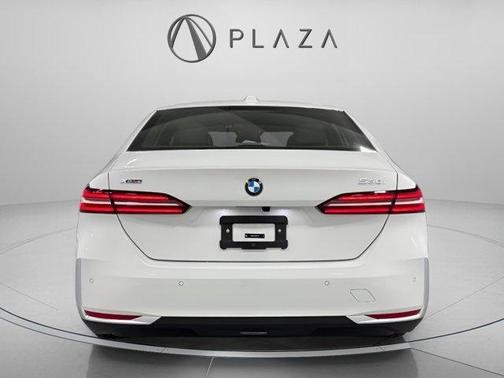 2026 BMW 530 i xDrive