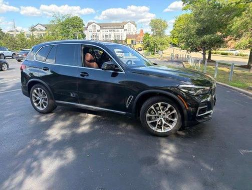 Black Sapphire Metallic 2023 BMW X5 xDrive40i