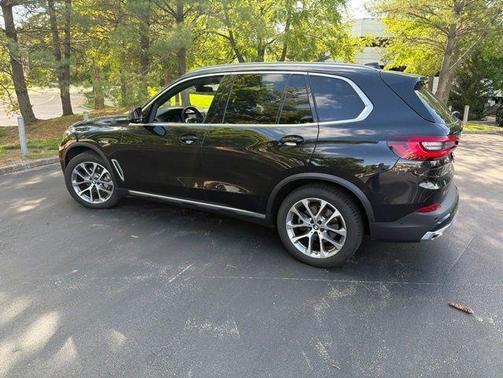 Black Sapphire Metallic 2023 BMW X5 xDrive40i