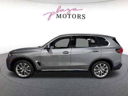 Gray Metallic 2026 BMW X5 xDrive40i