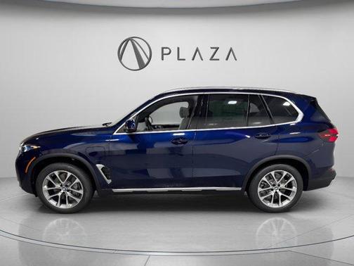 Tanzanite Blue II Metallic 2026 BMW X5 PHEV xDrive50e