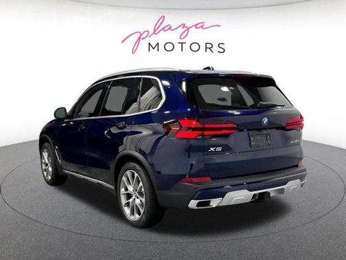 Tanzanite Blue II Metallic 2026 BMW X5 PHEV xDrive50e
