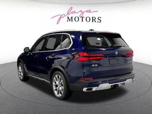 Tanzanite Blue II Metallic 2026 BMW X5 PHEV xDrive50e