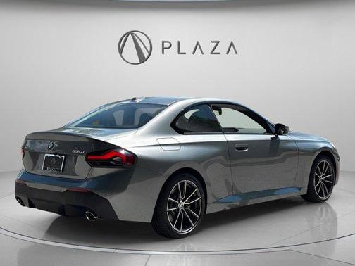 2025 BMW 230 i xDrive