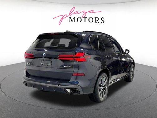 Carbon Black Metallic 2026 BMW X5 xDrive40i
