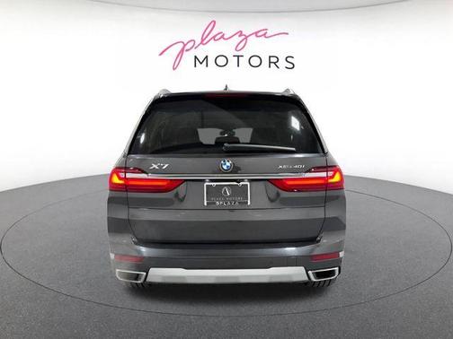 Dark Graphite Metallic 2022 BMW X7 xDrive40i