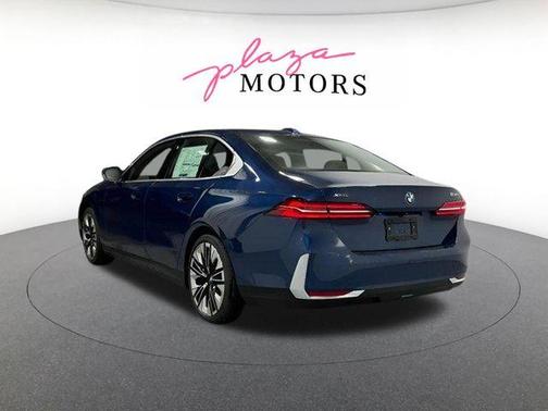 Phytonic Blue Metallic 2026 BMW 530 i xDrive