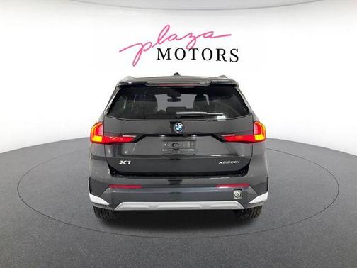 Black Sapphire Metallic 2026 BMW X1 xDrive28i