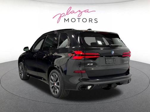 Black Sapphire Metallic 2026 BMW X5 PHEV xDrive50e